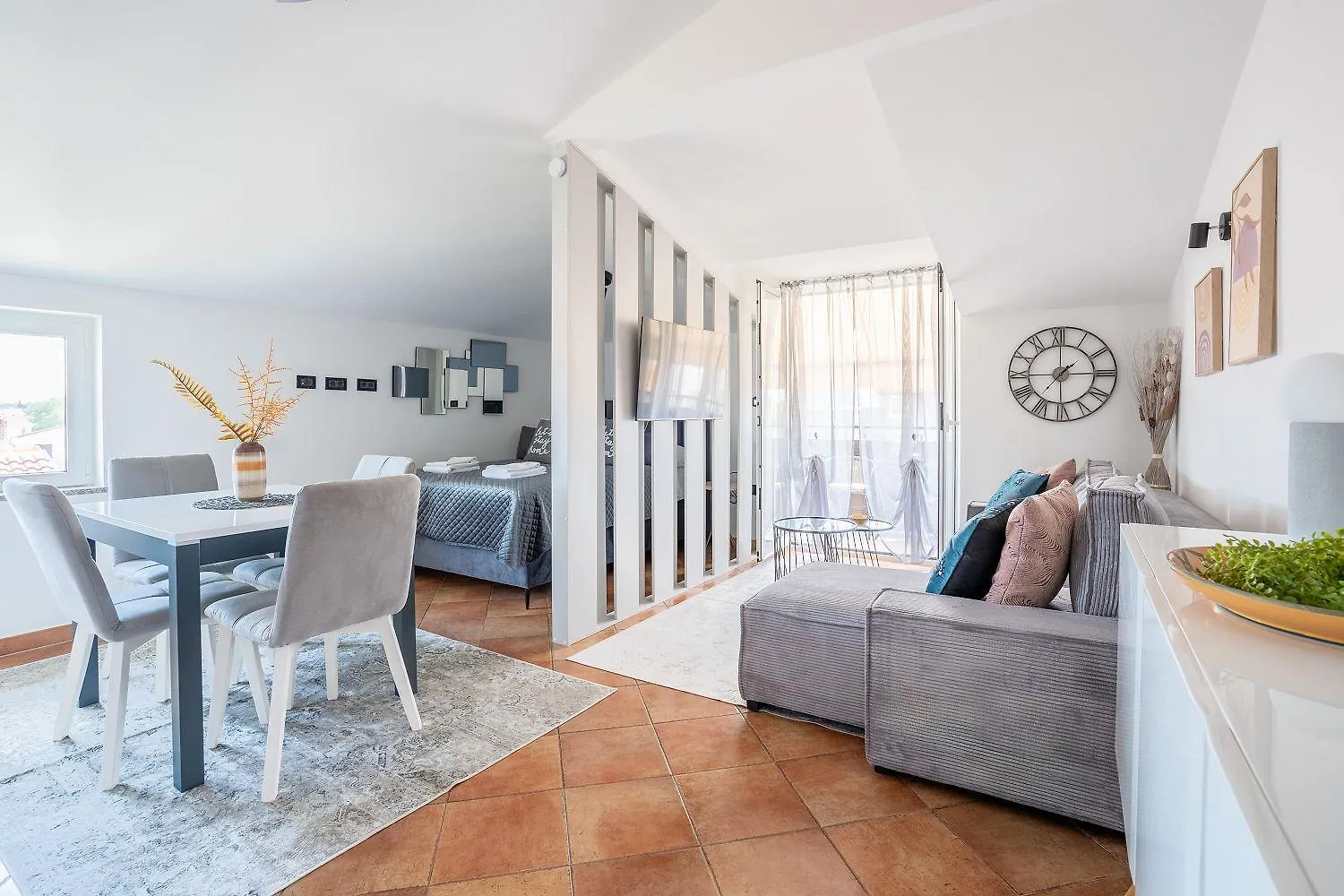 Exquisites Studio-Apartment Bei Rovinj Mit Privatem Balkon, Waschmaschine, Wifi 0*,  Croatia