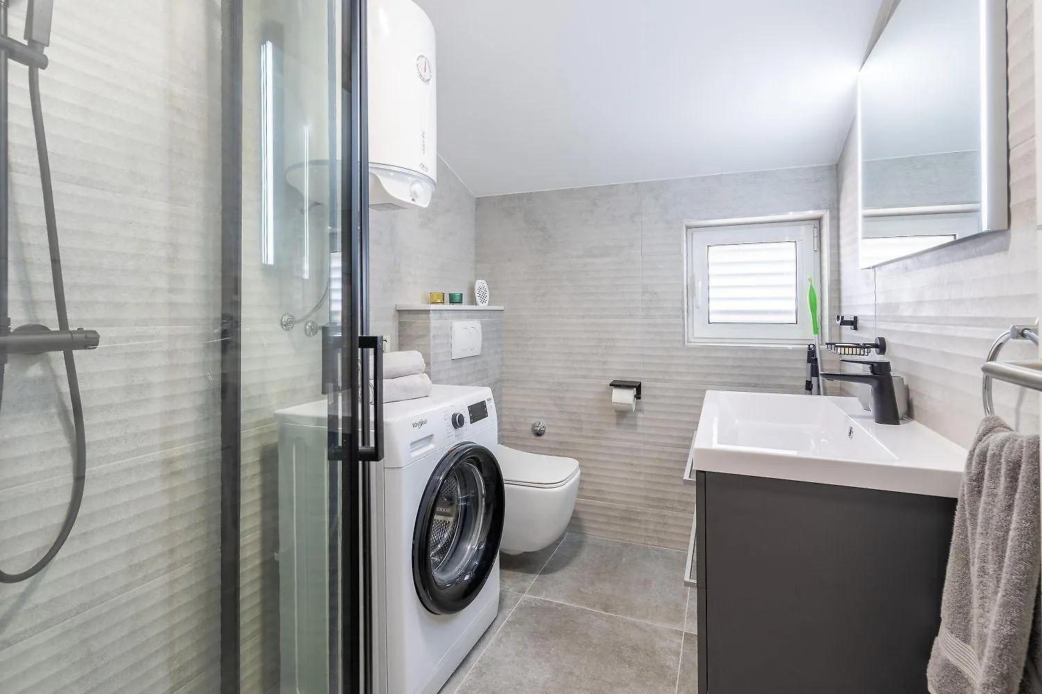 Apartment Exquisites Studio-Apartment Bei Rovinj Mit Privatem Balkon, Waschmaschine, Wifi
